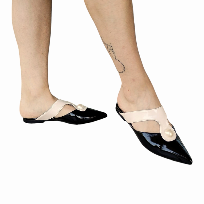 Scarpa donna OVYE' mules in pelle Naplak dettaglio perla e tacco alto 1 cm