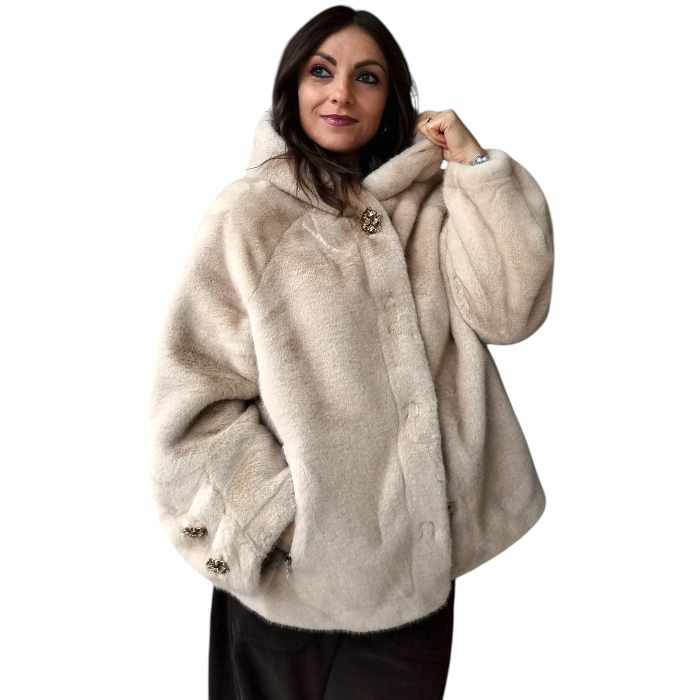 Pelliccia donna SUSY MIX ecologica regular fit con cappuccio e bottone gioiello