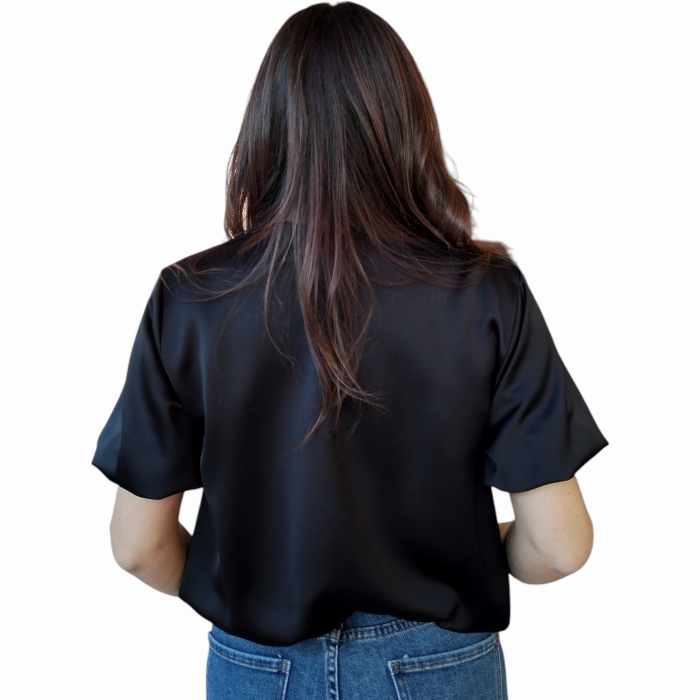 Maglia donna IMPERIAL in raso manica corta fit ampio con orlo arricciato