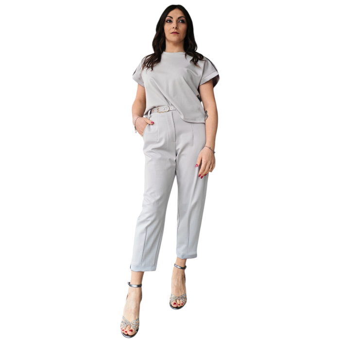 Completo donna IMPERIAL maglia con spalle strutturate pantalone cropped con cintura dettagli raso