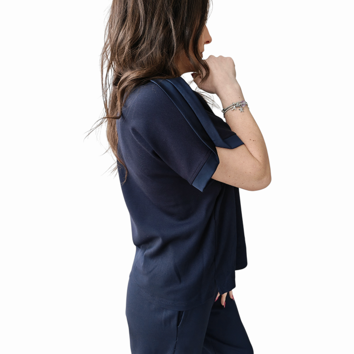 Completo donna IMPERIAL maglia con spalle strutturate pantalone cropped con cintura dettagli raso