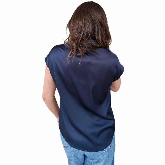 Camicia donna IMPERIAL in raso smanicata collo classico scollo a V