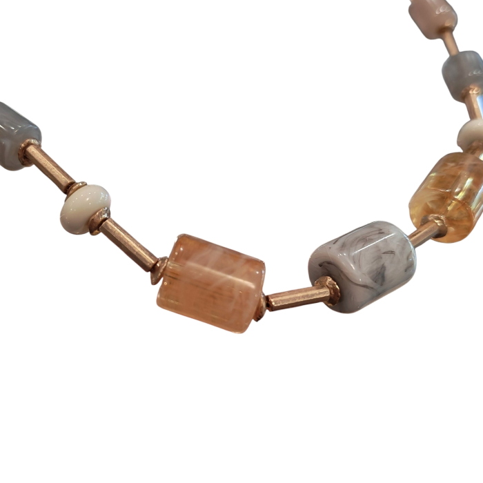 Collana donna NALI' elastica con elementi in resina e dettagli metallici