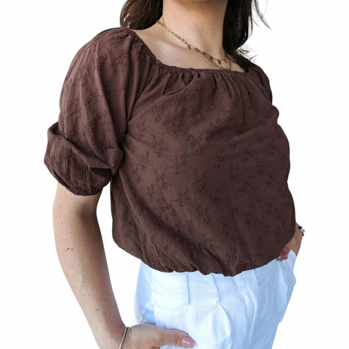 Maglia donna 22.01 crop 100% cotone con ricami e manica corta a sbuffo