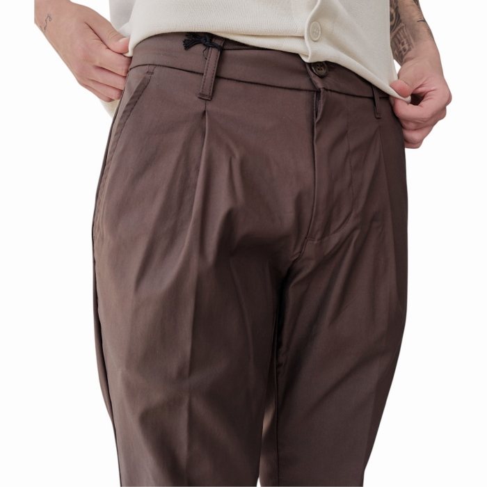 Pantalone uomo IMPERIAL slim fit chino in cotone lucido con coulisse in vita
