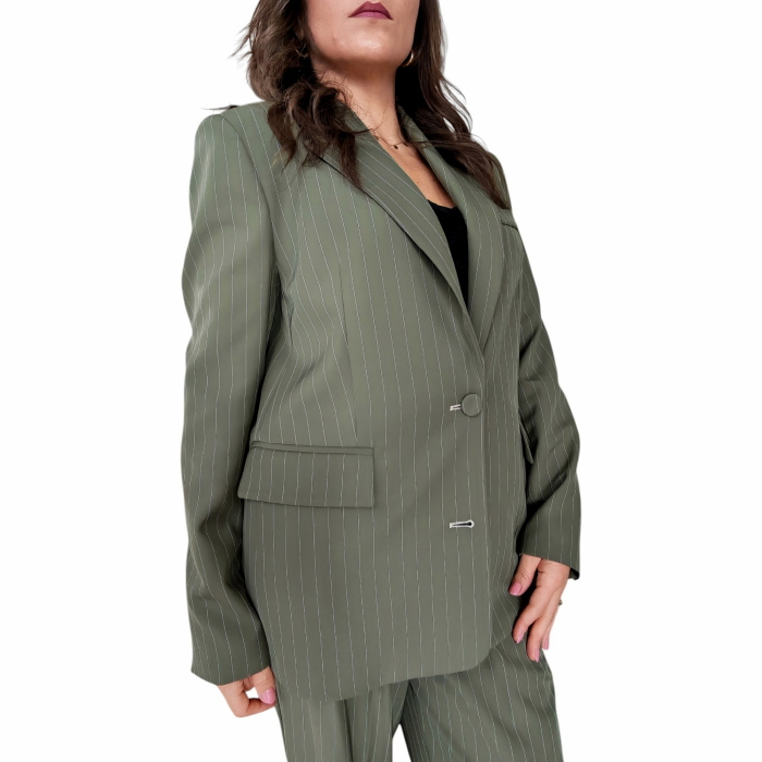 Tailleur donna IMPERIAL gessato giacca regular e pantalone palazzo con cintura fiore