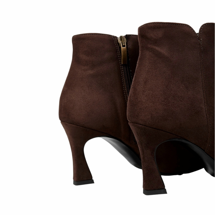 Scarpa donna OVYE' tronchetto in eco camoscio con tacco alto 8 cm
