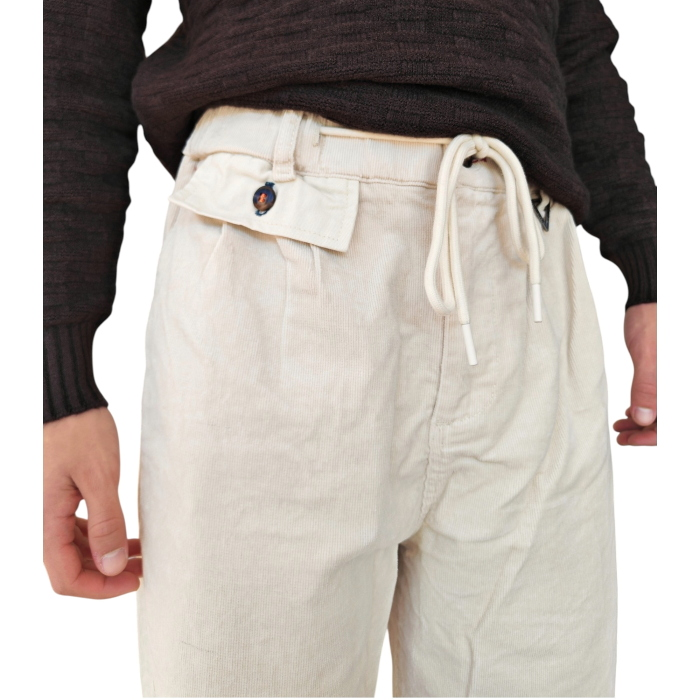 Pantalone uomo BERNA japan fit in velluto a costine con pinces e coulisse