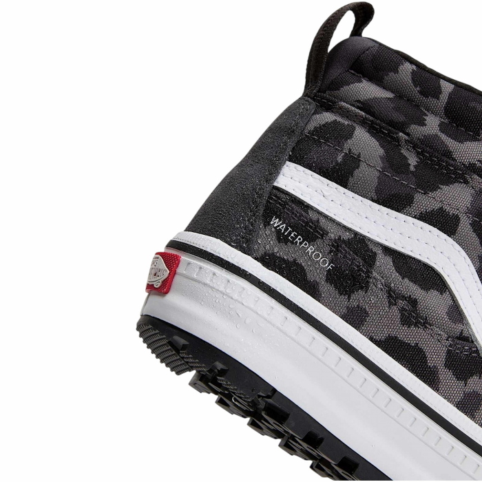 Scarpa uomo VANS Sk8-Hi Waterproof Insulat maculata tessuto idrorepellente 