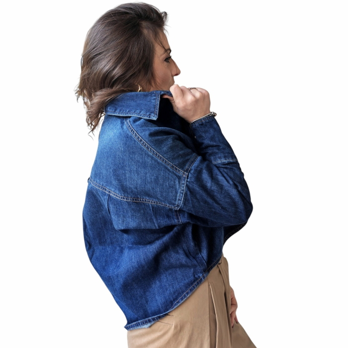 Camicia donna BERNA di jeans dark wash crop fit con maxi tasca